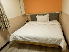 -7天酒店·天津大沽南路下瓦房地铁站店