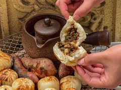 -李与白包子铺(桐梓林店)