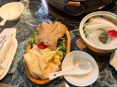 -慢丽江·云南野生菌土鸡锅(西山店)