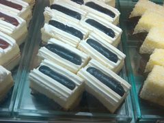 蓝啤梨条-圣安娜饼屋(信和广场店)