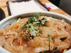 -锅老头海鲜铁锅炖