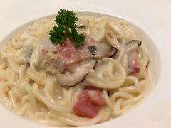 -樱花里音乐餐吧·牛扒椰子鸡(东圃店)