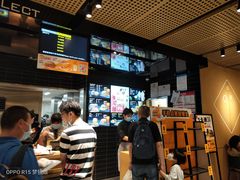 -麦当劳(中山公园龙之梦店)