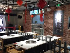 -钢管厂五区小郡肝串串香火锅(人民广场店)