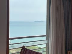 -三亚湾海居铂尔曼度假酒店