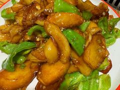 -靠山屯东北铁锅炖(东北菜，古美西路店)