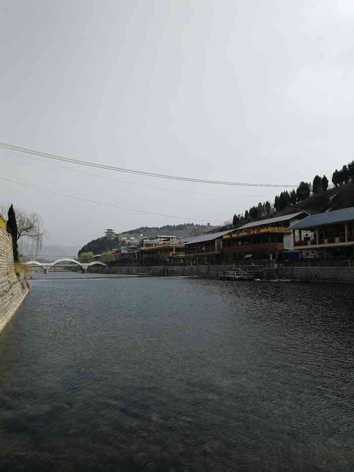 大门牙风景区-"坐城乡长线公交67路直接到,看到蓝天白云.