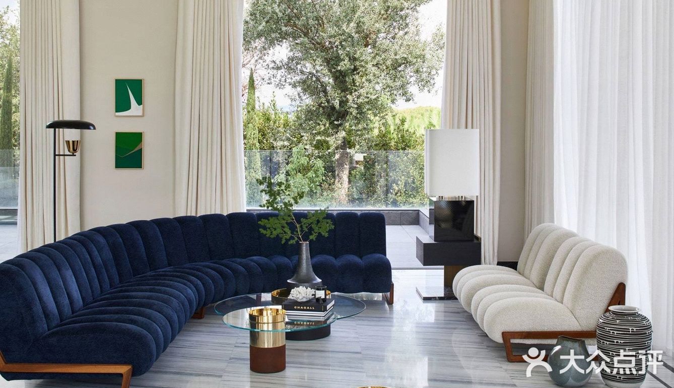 这座家庭住宅享有戛纳和勒林斯群岛｜LérinsIslands