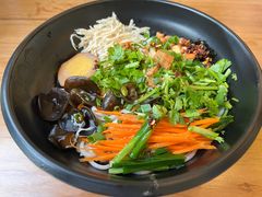 -桥香园云南过桥米线(红龙井店)