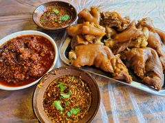 -王万妈卤猪脚(青岩交通路)