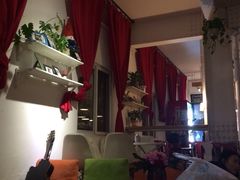 -拖板鞋咖啡旅行酒店(春熙路地铁站店)