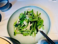 -八府香鸭·啫啫煲(华山路店)