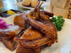 红烧脆乳鸽-添好运点心专门店(百老汇店)