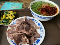 -吾穆勒蓬灰牛肉面·清真(北滨河中路店)