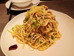 豆苗凉拌豆腐丝-金鸭季·北京烤鸭(深业上城店)