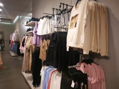 -H&M(来又来时尚购物广场店)