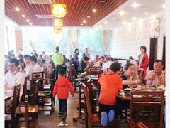 大堂-九尺赵老四鲜鹅肠火锅