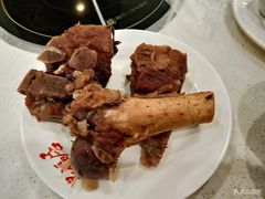 -泉福居酱骨头自助广场(南大街商业步行街店)