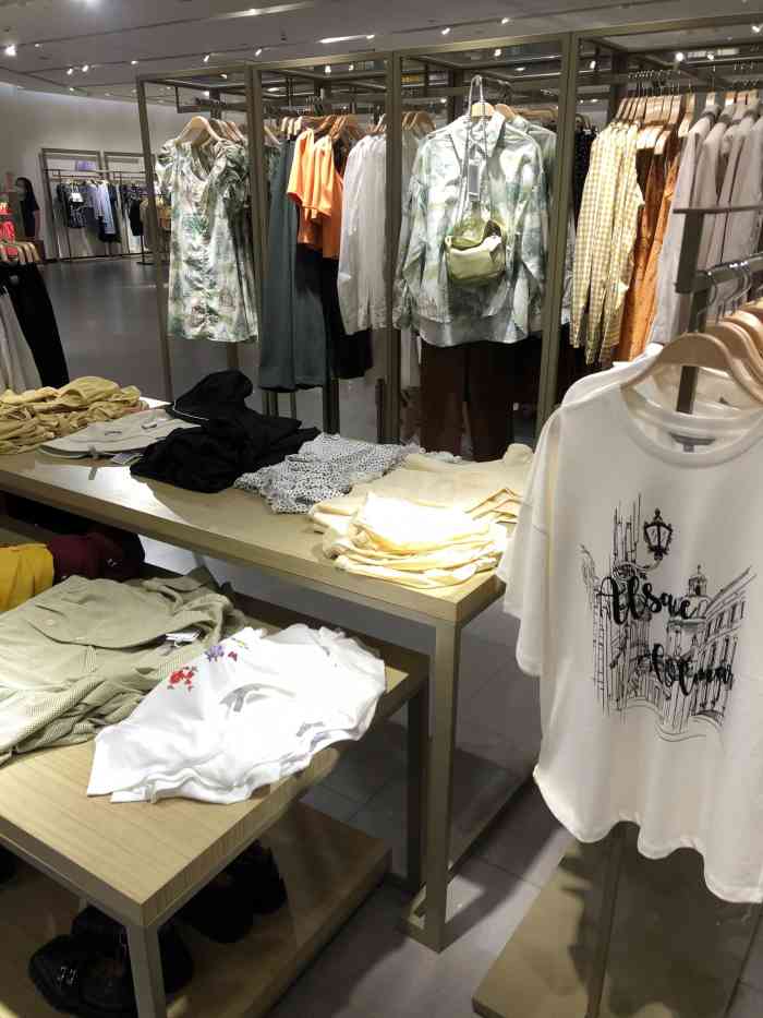 urban revivo(天津sm滨海城市广场店)-"被小伙伴安利去逛 ur !