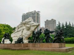 纪念雕塑-上海市龙华烈士陵园
