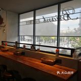好吃的石窑面包 环境很好的餐厅店