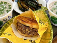牛肉烧饼（多肉）-穆得·老周家牛肉烧饼(普利街店)