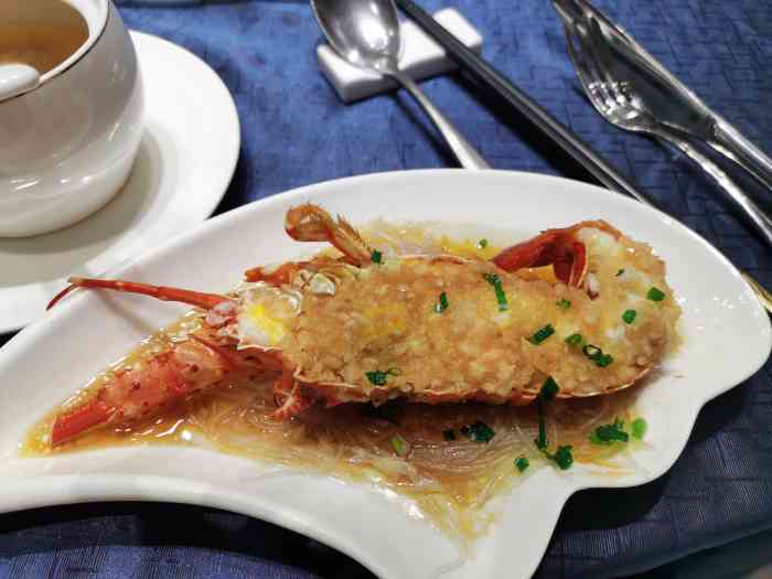 缘来私房菜-"位于家附近的一家餐厅!在创意园区内!所以.