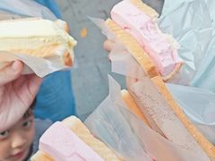 -詹爷爷乌节路街头冰淇淋