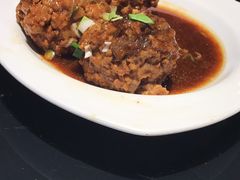 鸭蛋黄狮子头-梅飞酒家(桑园路店)