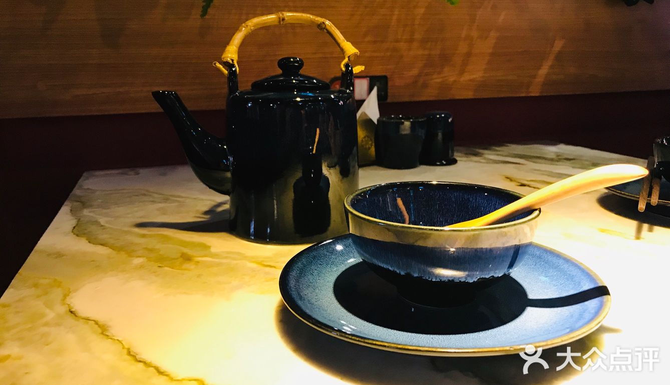 想不到中了一个霸王餐，哈哈，那就点几个菜吧