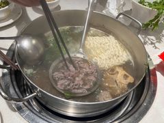 -山海龙·潮汕牛肉火锅(奥林春天店)