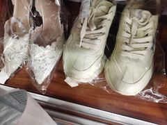 -翰皇直营洗衣洗鞋(望京鹿港店)