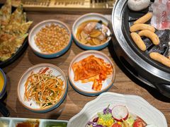 -明洞阿姨·韩式酱蟹烤肉·创意料理(三元桥店)