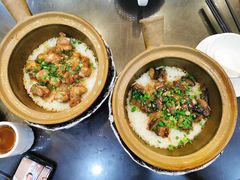 排骨煲仔饭-红星光发煲仔饭(文海店)