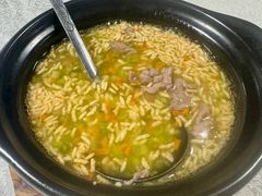 牛肉石锅炒米-陈生记黑鱼馆·20年活鱼现杀(宁波鼓楼店)