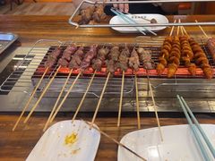 -哈尔滨小酒馆·鲜肉现穿自助烧烤(康新花园店)