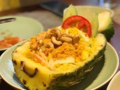 菠萝海鲜炒饭-mango tree芒果树泰国餐厅(青岛万象城店)