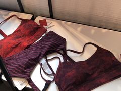 -lululemon(比斯特购物村店)