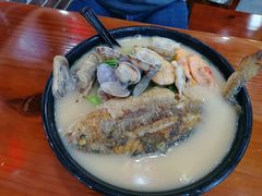 大黄鱼海鲜面-台州老六海鲜面馆(上南总店)
