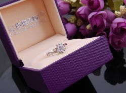 image-威德钻石-克拉钻大本营(南京东路店)