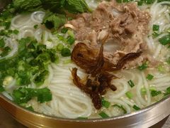 生烫牛肉米线-云尊府云南菜·蒸汽石锅鱼(学清路店)