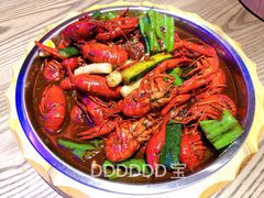 十三香小龙虾-以串成名·音乐烤吧(曹路恒越荣欣店)