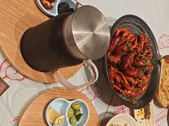 -肥肥虾庄·金牌油焖大虾(汉口城市广场店)
