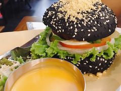 网红瀑布牛肉菠萝包-肥韬茶餐厅(南山mini店)