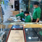 一碗热腾腾的鲜美饺子