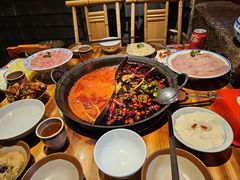 -周小明火锅(黑金冠社区店)