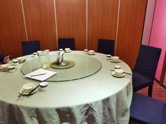 -香巴拉云南餐厅(华莱坞店)