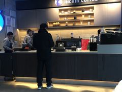 -瑞幸咖啡(三里屯SOHO-6号楼店)