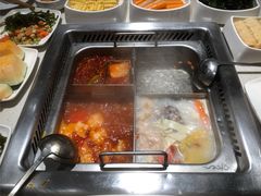 -海底捞火锅鲜切牛肉主题店(长寿路店)