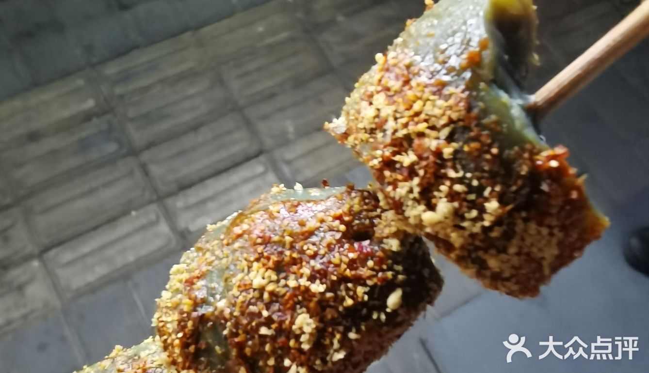 烤石蛋！夜市摊摊爱好者尝新品！